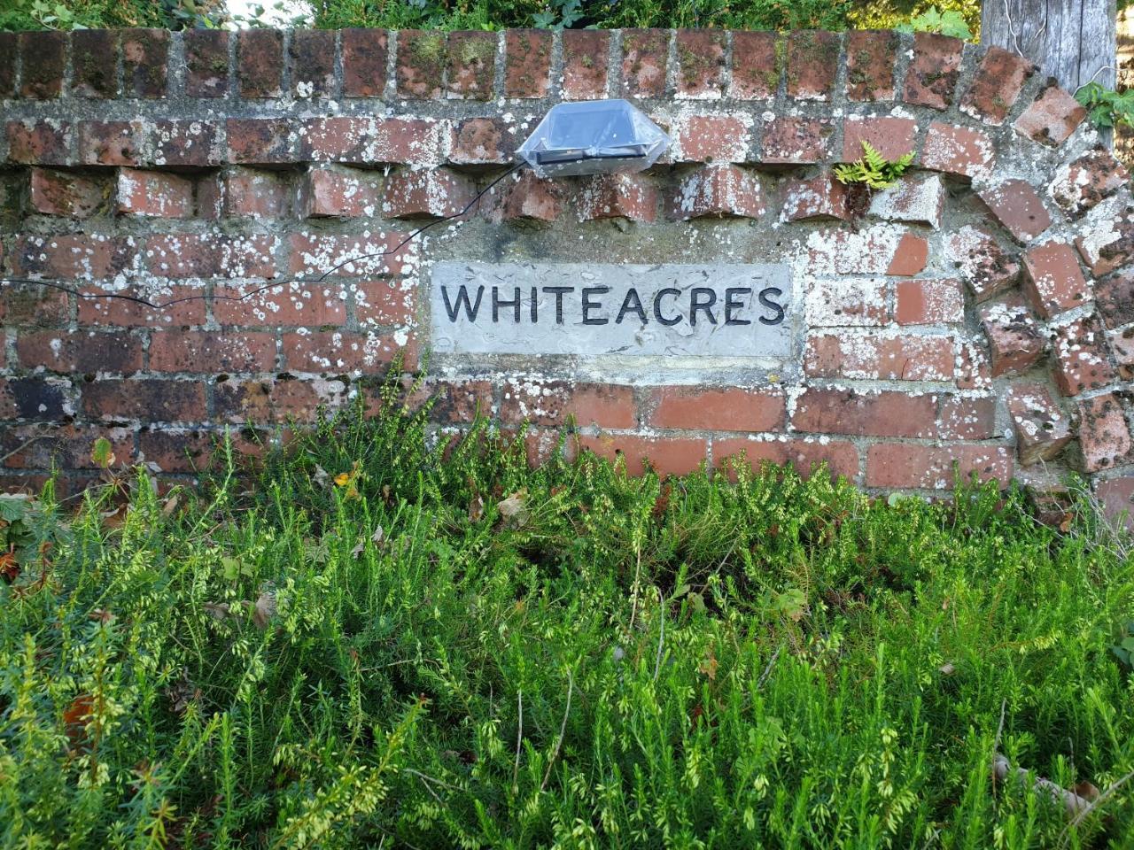 インバーカーギル Whiteacres Bed & Breakfast エクステリア 写真